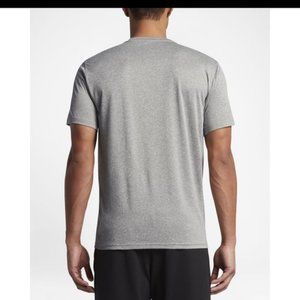 Nike Tee Shirt Athletic Shirt Gray Short Sleeves Dri-fit size Large